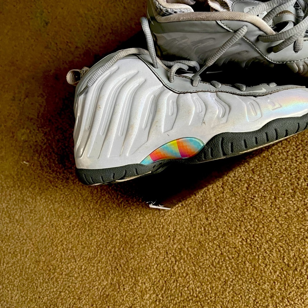 Foampostistes